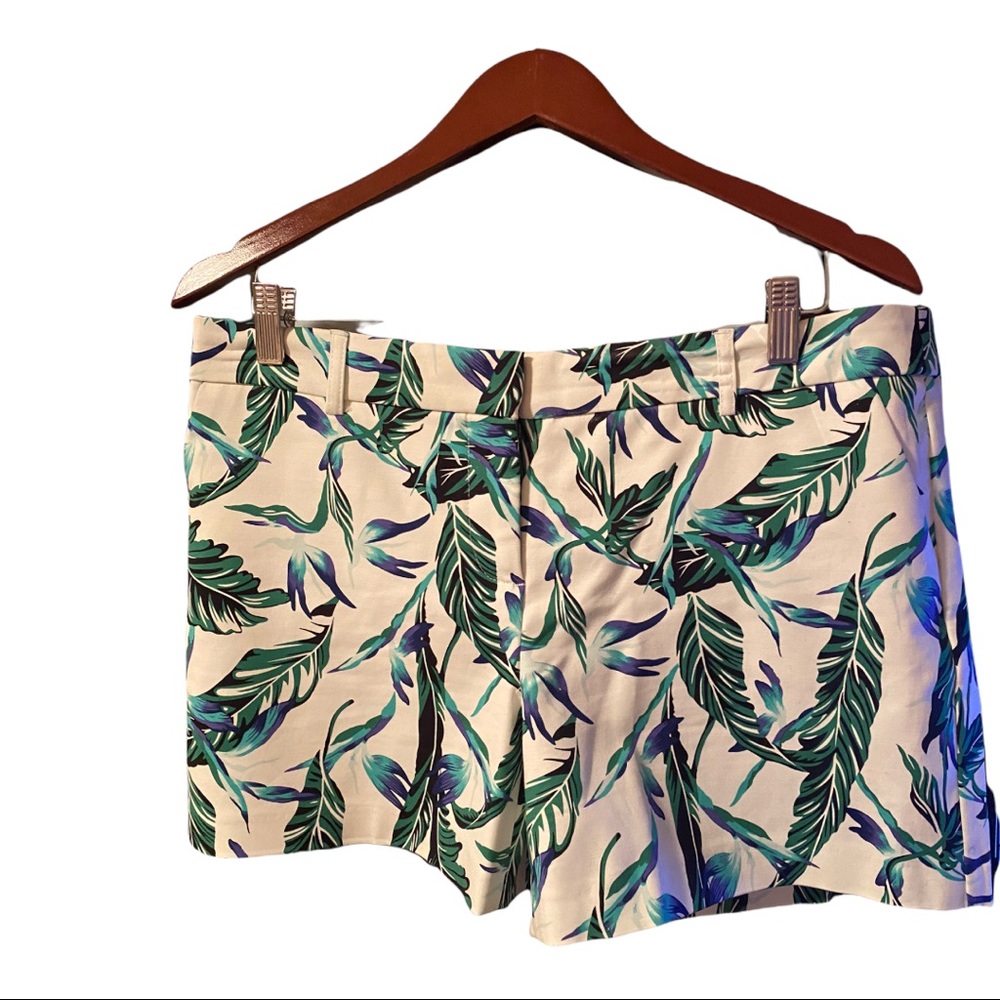 Dalia palm print shorts